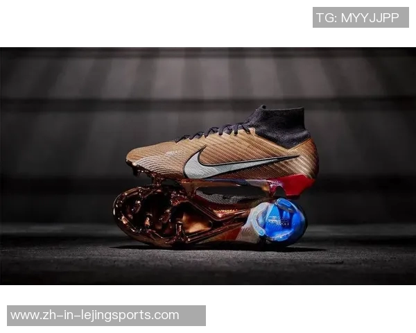 球星穿搭新风潮 足球鞋无鞋带设计引领潮流风向