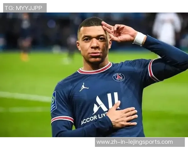 韩姓足球解说员引领风潮 他曾是场上风云人物的球星